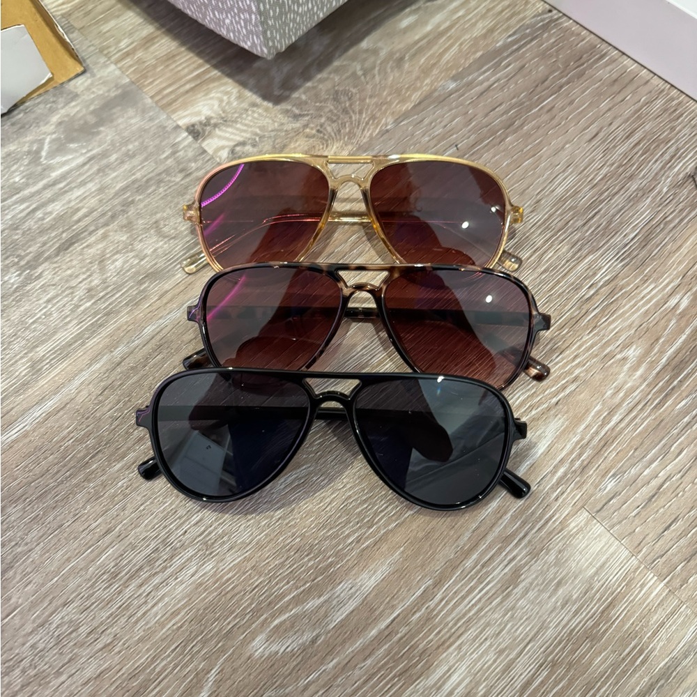 3 pairs sunglasses